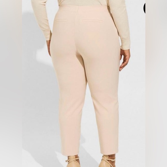 Pull-On High Rise Pant. NWT - Picture 3 of 6